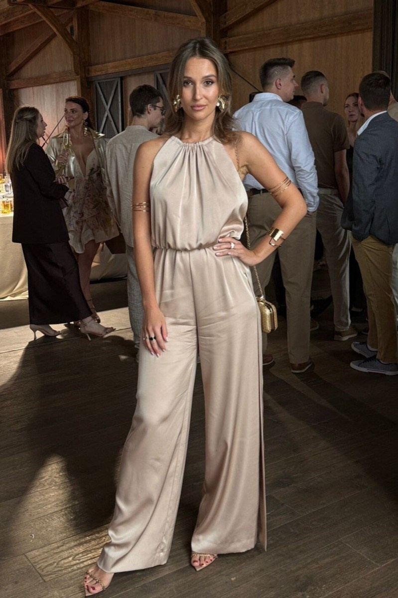 Стилизация женского гардероба, разбор гардероба, шопинг в Москве, комплекты собраны стилистом. Стилист — имиджмейкер в Москве Дарья Фастован