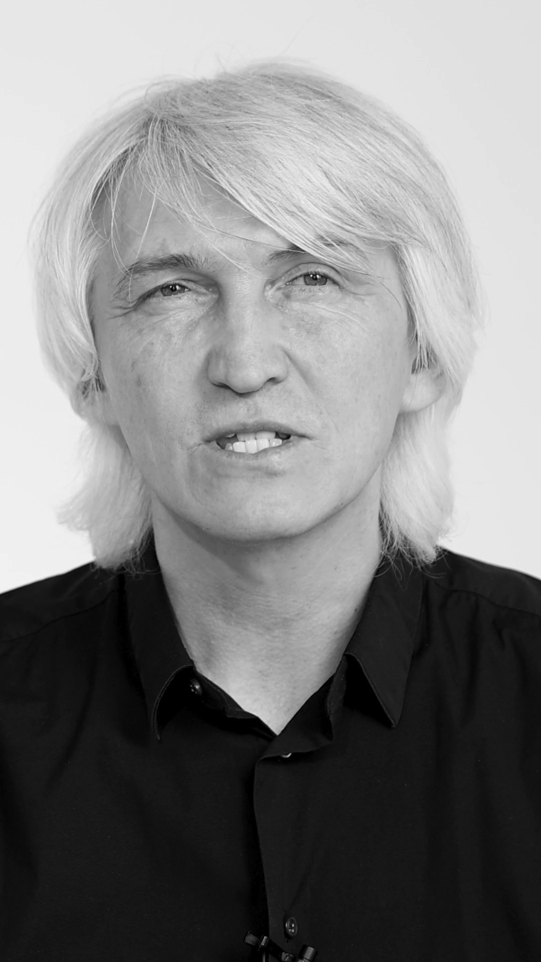 Смыслы. ЗЕРКАЛО ГОРОДА — социальный фото- проект Нижнего Новгорода о счастье, любви и доброте друг к другу