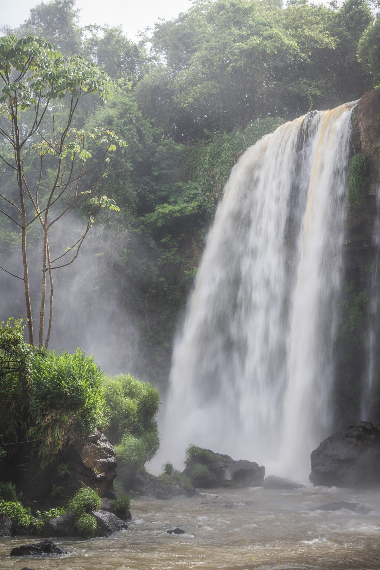 Водопады Игуасу. Авторские стильные фотокартины