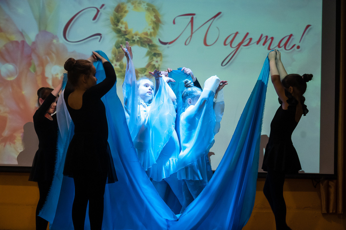 2023 шк16 8 марта. Выпускные альбомы в Москве и области от Анны Гайдаш