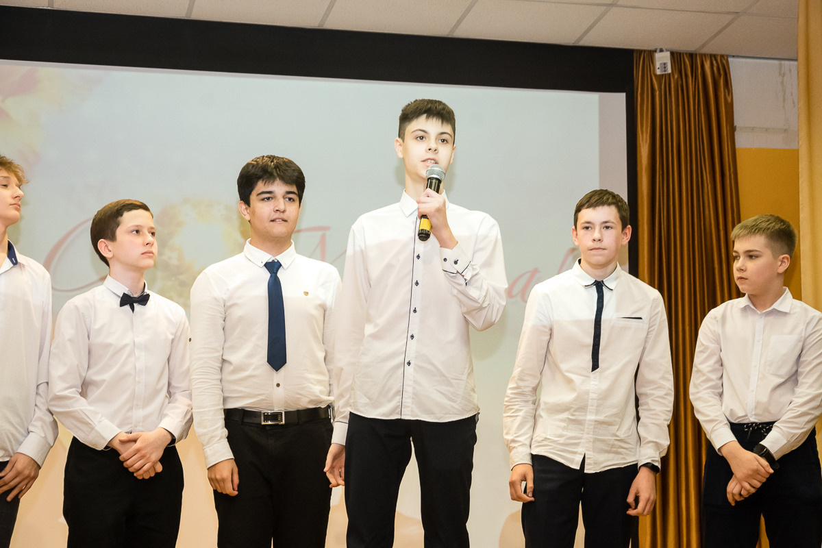 2023 шк16 8 марта. Выпускные альбомы в Москве и области от Анны Гайдаш