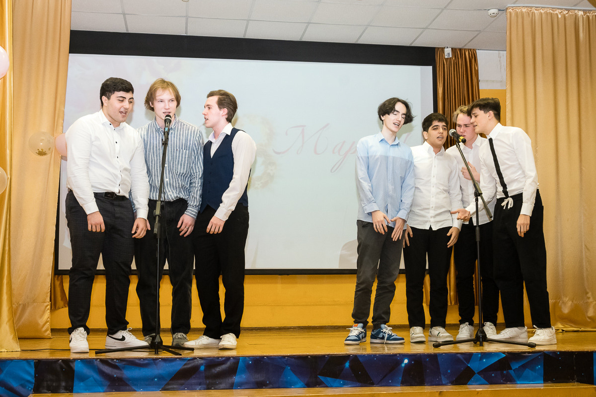 2023 шк16 8 марта. Выпускные альбомы в Москве и области от Анны Гайдаш