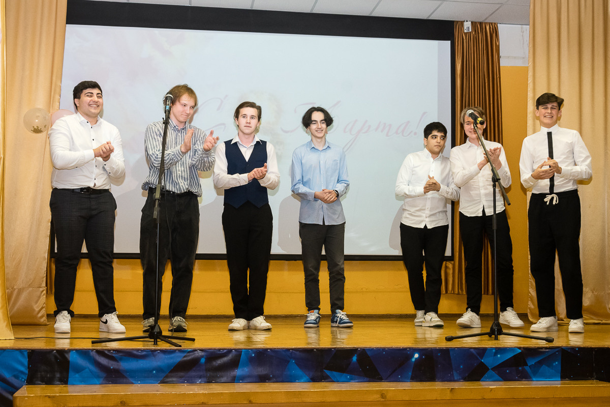 2023 шк16 8 марта. Выпускные альбомы в Москве и области от Анны Гайдаш