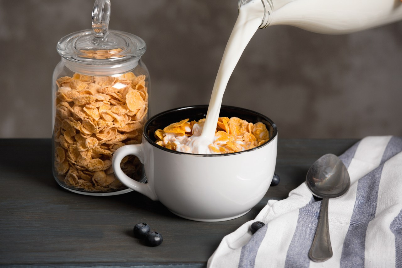 Фуд съемка молочной продукции комбината Роса в Смоленске. Фотограф | Михаил Буш Смоленск