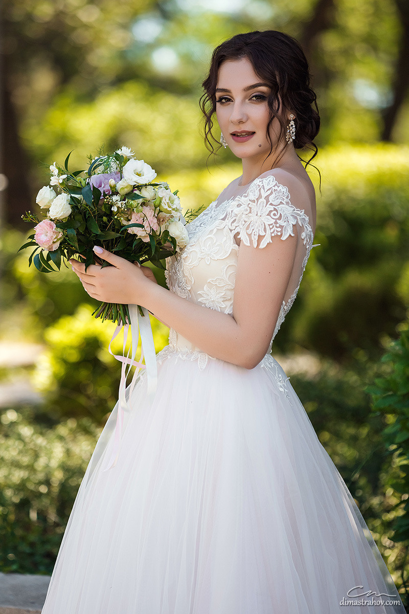 Свадьба Димы и Алисы. Прогулка, регистрация и банкет в ресторане. Свадебный фотограф, фотосъемка в Крыму, Севастополе, Симферополе, Ялте