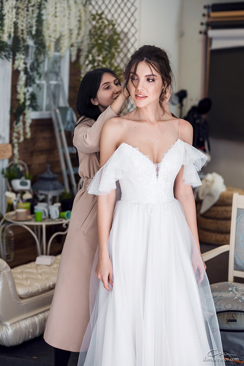 Утро невесты в студии. Свадебный фотограф, фотосъемка в Крыму, Севастополе, Симферополе, Ялте