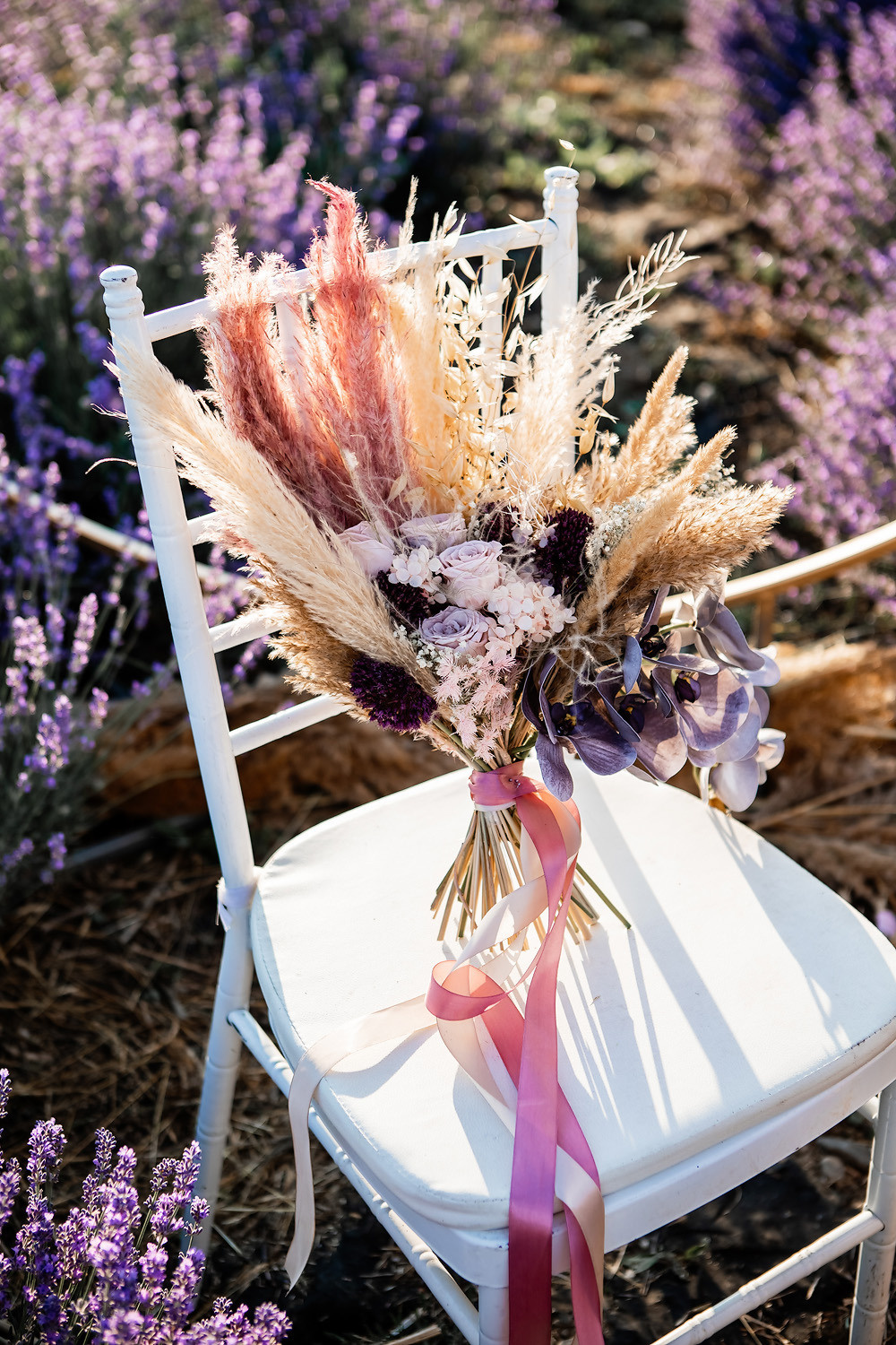 Вадим и Катя - свадебная выездная церемония и фотосессия в лаванде. Свадебный фотограф, фотосъемка в Крыму, Севастополе, Симферополе, Ялте