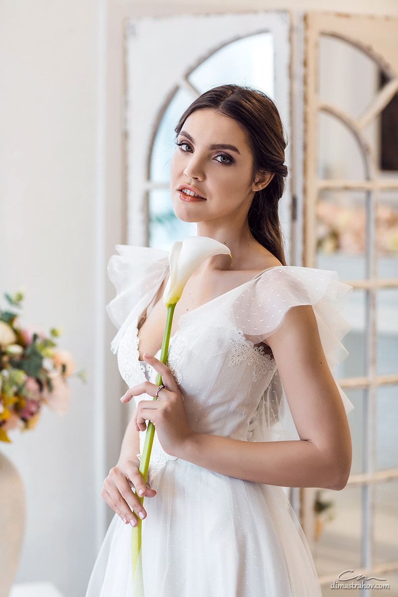 Утро невесты в студии. Свадебный фотограф, фотосъемка в Крыму, Севастополе, Симферополе, Ялте