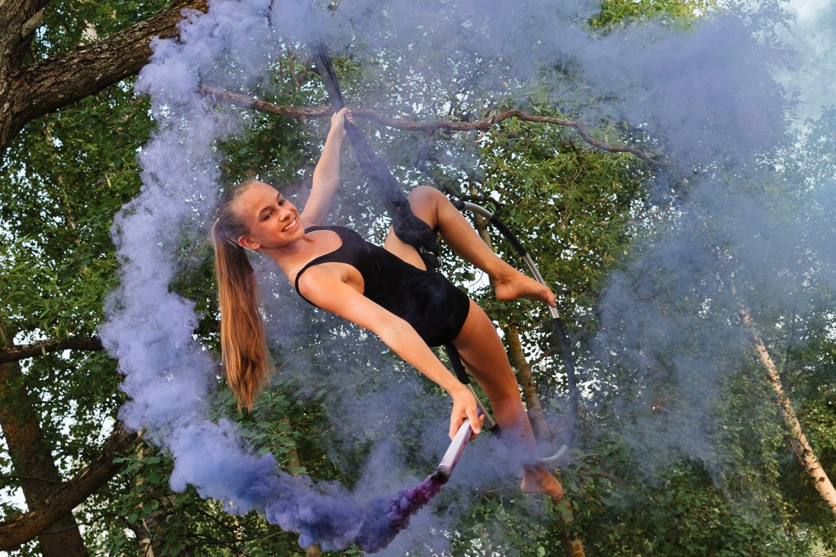 Фотопроект «Фаеры в лесу». Репортажный и семейный фотограф в Санкт-Петербурге Тарас Марченко