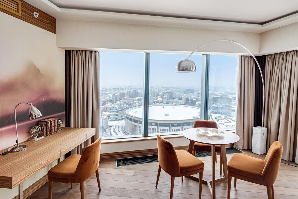 Люкс с видом на город в Москве
