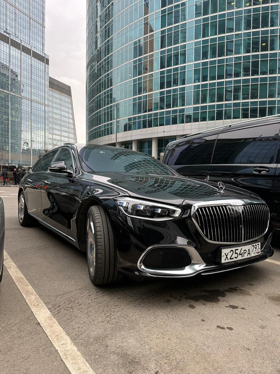 Аренда ягуар на свадьбу. Минивен на свадьбу. Праздничное агентство ПИОН