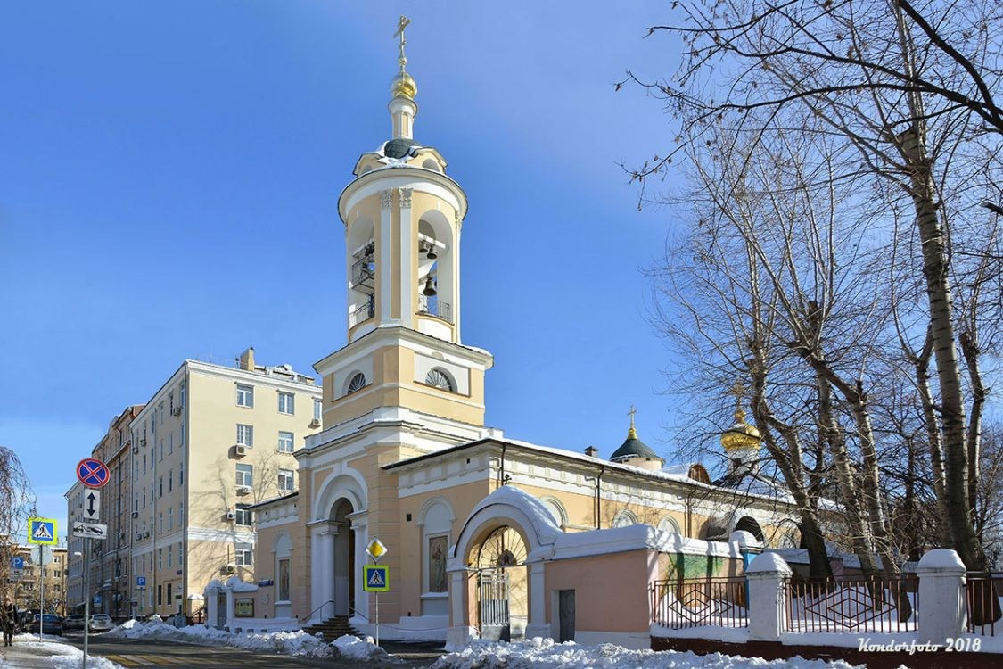 Церковь Троицы Живоначальной в Останкино. Видеограф на крещение и венчание в Москве и МО | Ирина Юдина