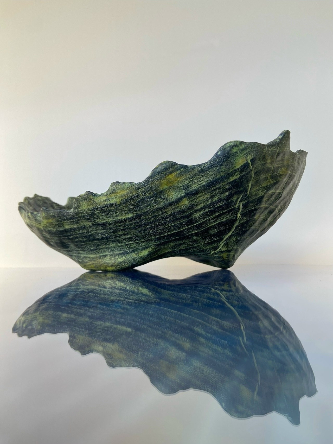 Авторская посуда и предметы интерьера из дерева. Арт-объекты для стен. Авторские картины, панно, часы и портреты по фото