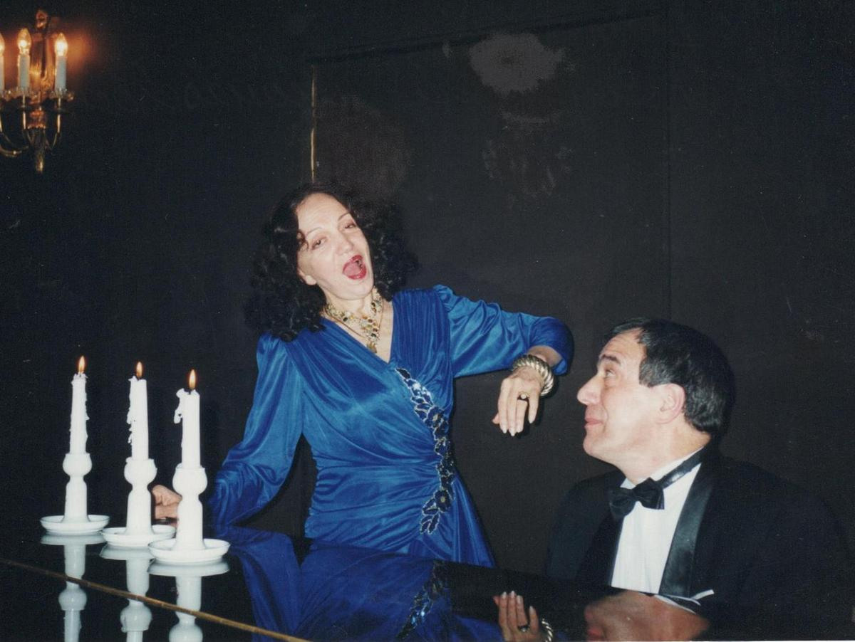 Студия фортепиано — класс з. а. Росси Александра Кагана. Дом Шрёдера