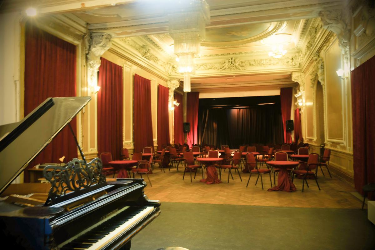 Особняк Шрёдера, Дом шрёдера, концертный зал, театр