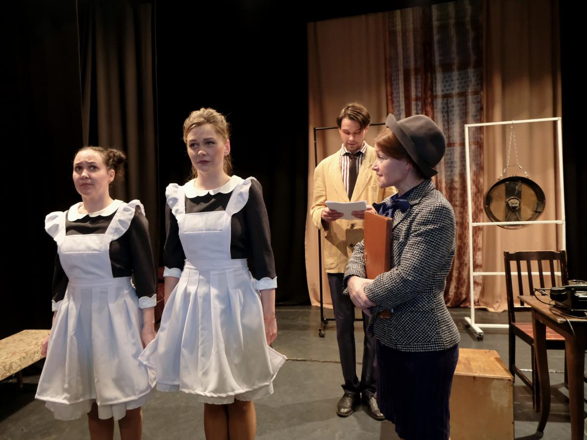 «Безымянная звезда» спектакль, режиссёр - В.Сабельфельд, театр "Палитра", Дом Шрёдера