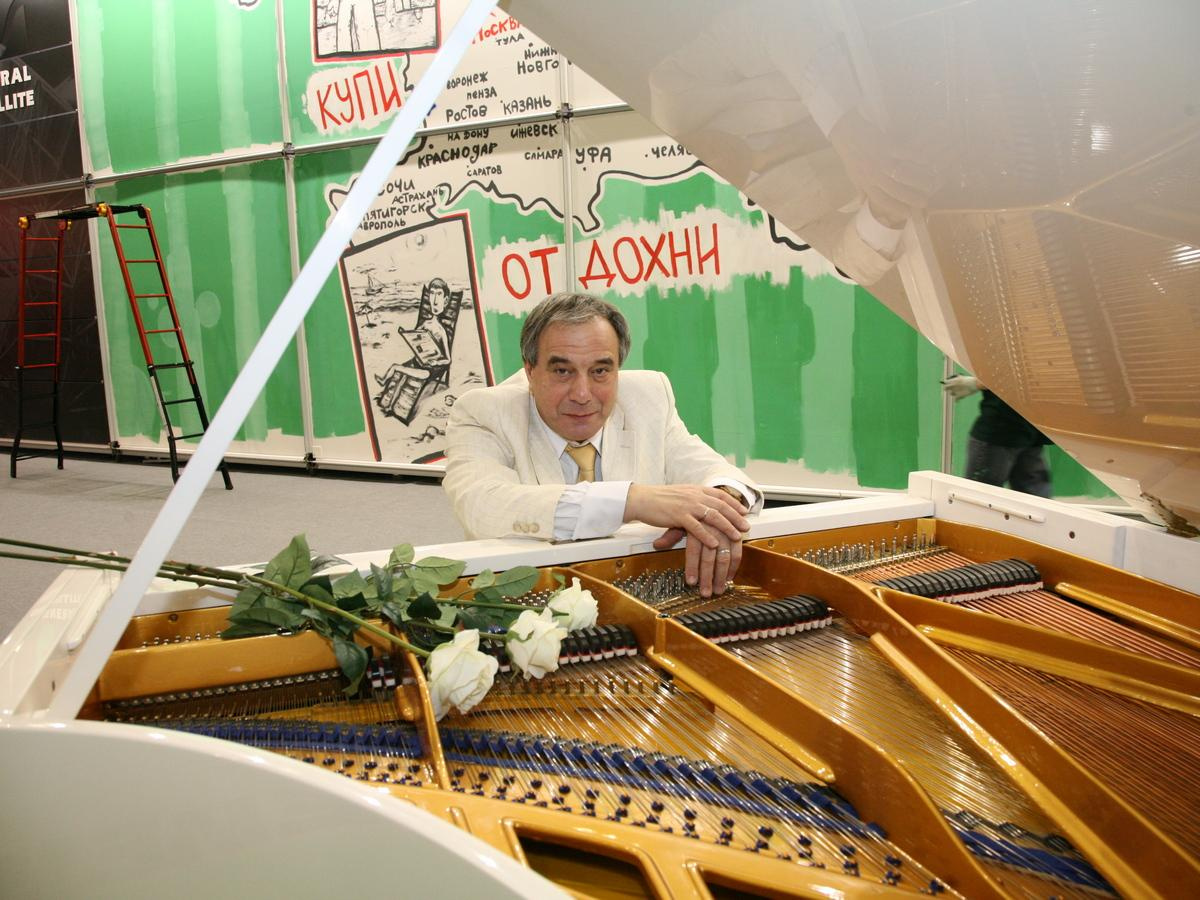 Студия фортепиано — класс з. а. Росси Александра Кагана. Дом Шрёдера