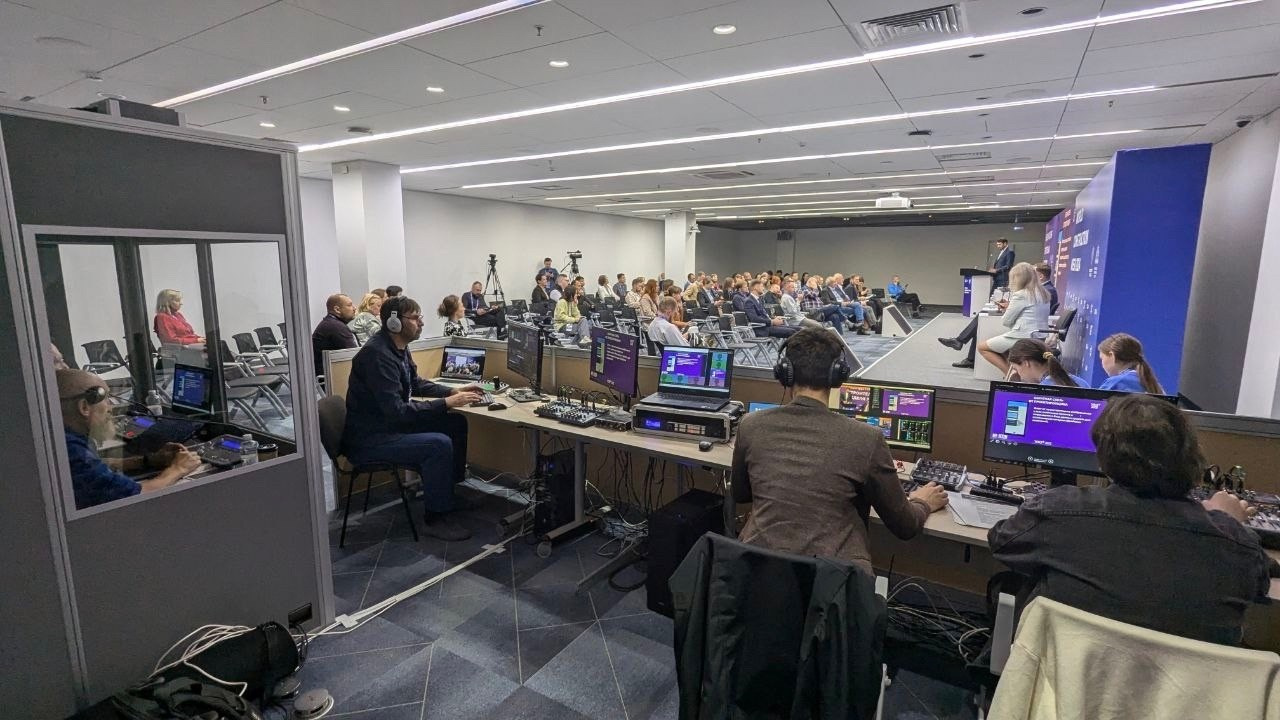 100+ TechnoBuild. Video Crew