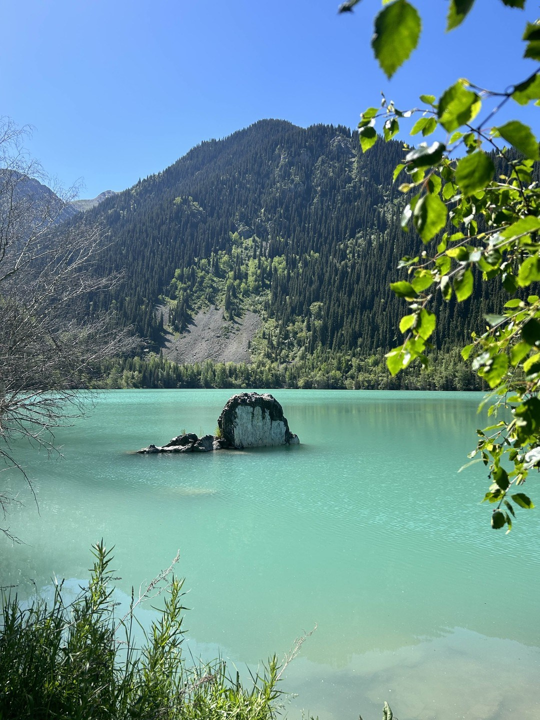 Экскурсия и тур на озеро Иссык из Алматы