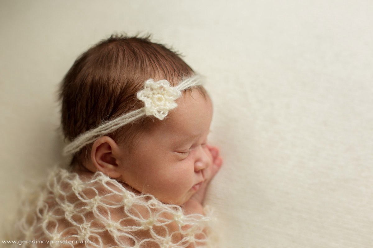 NEWBORN. Фотограф Лодейное Поле Екатерина Герасимова в Санкт-Петербурге и Лен. области