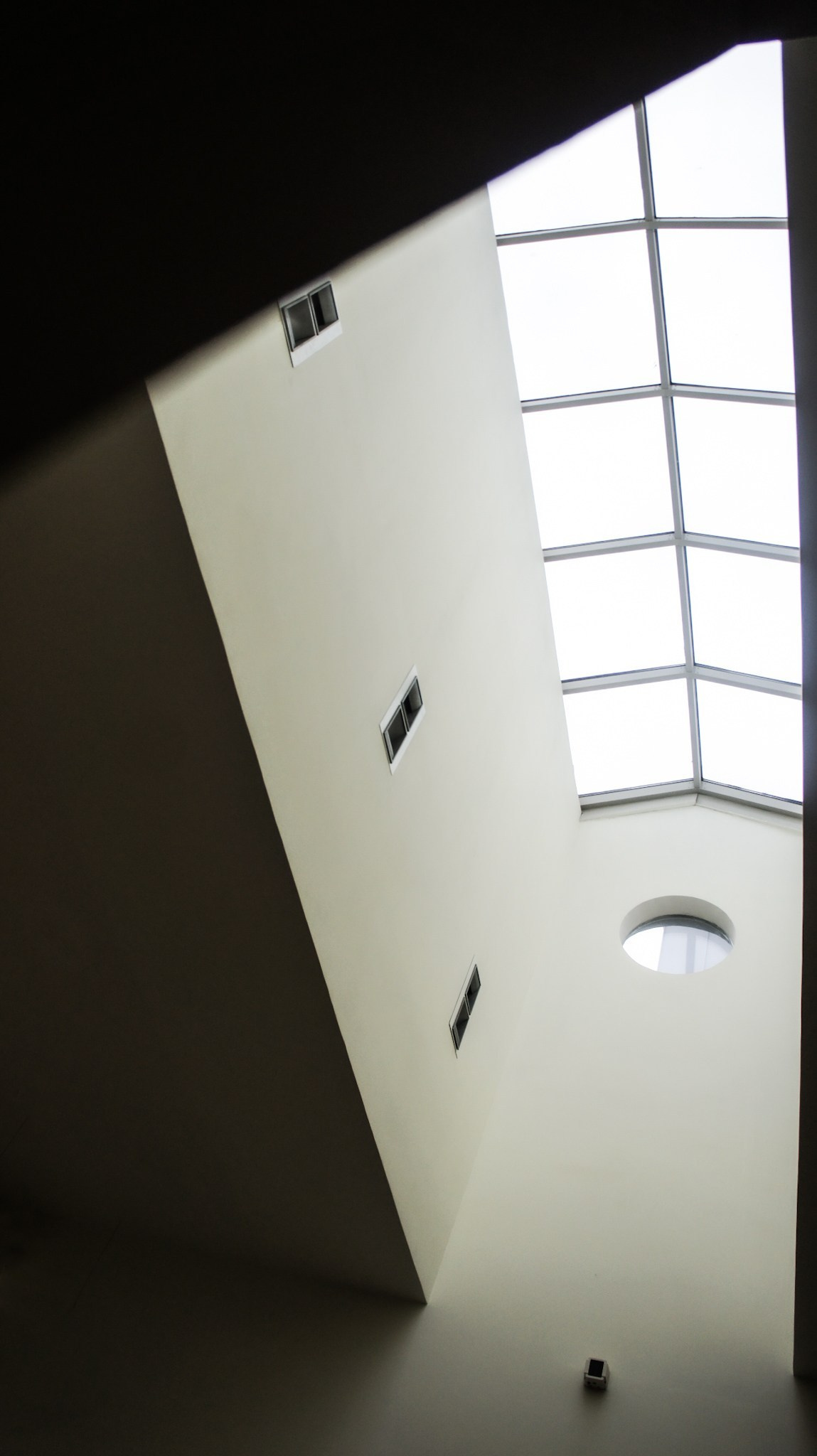 Архитектура и городские ритмы. Любовь Каширская — фотограф для малого бизнеса и специалистов