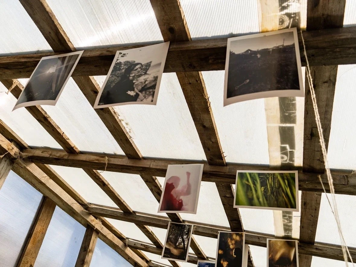 Участие в выставке-перфомансе «Русское бессознательное», Калужская область. Фотограф Наталия Шляпина в Ростове-на-Дону