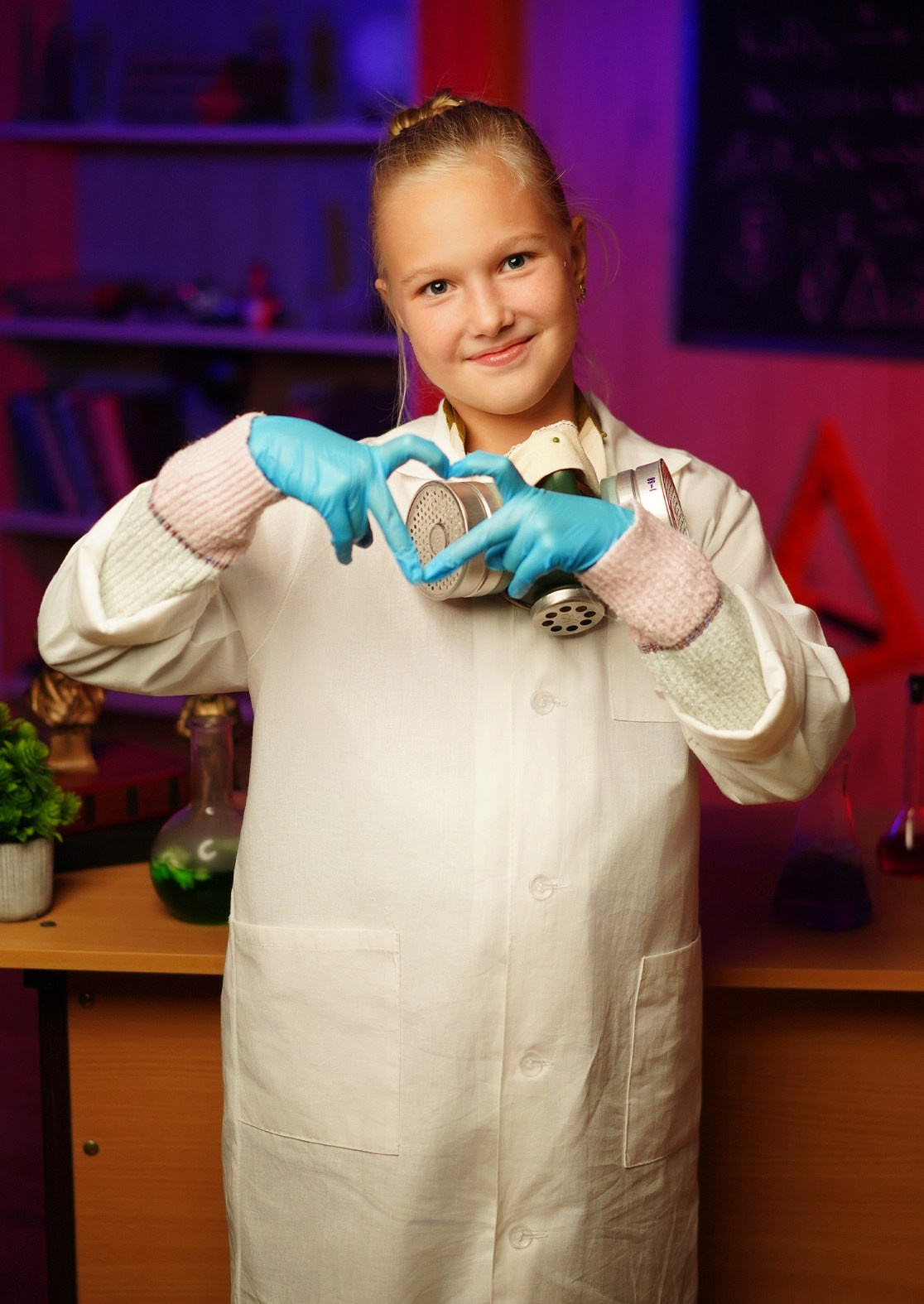 Фотосессия в стиле «Химики». GOTRA — выпускные альбомы в Тюмени