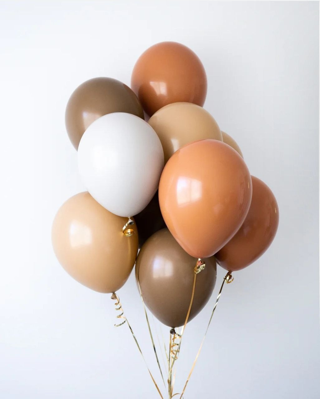 Balino prvi rodendan dostava balona Novi Sad dostava balonaBeograd. Шары с гелием, фотозоны Нови Сад Белград. Balone i dekoracije od balona Novi Sad Beograd