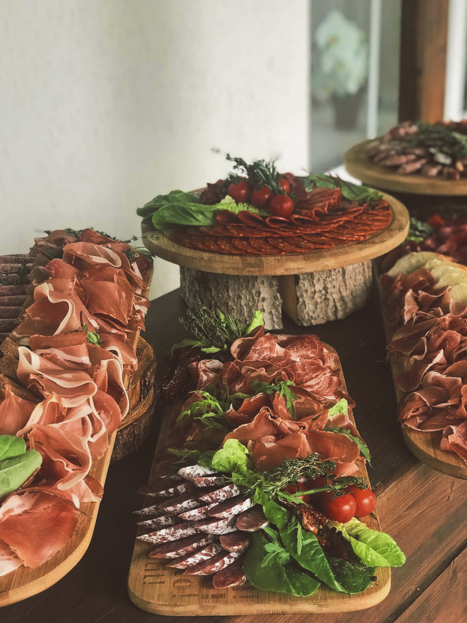 Мясной стол. Кейтеринг Royal Catering | По Москве и Московской области организуем р