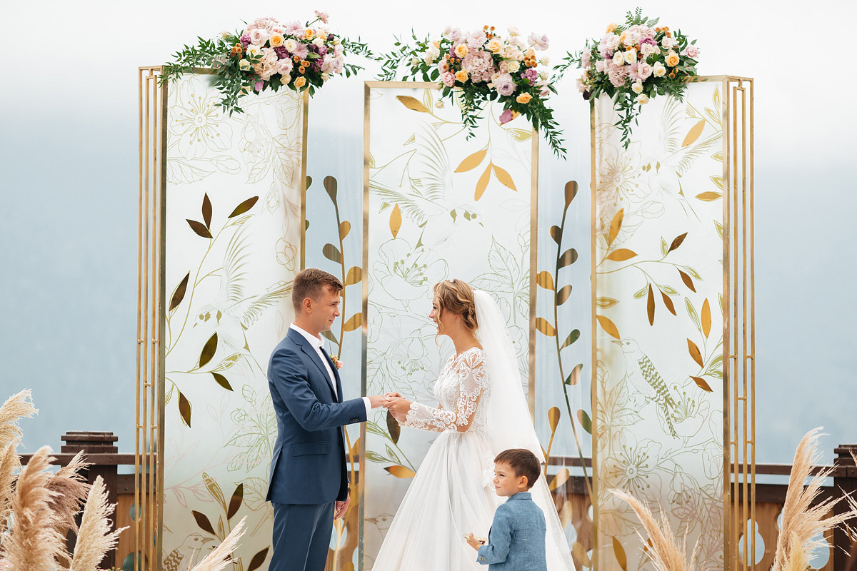Wedding with on-site registration in Krasnaya Polyana (Sochi). Worldwide Wedding Photography Demskoy Studio
