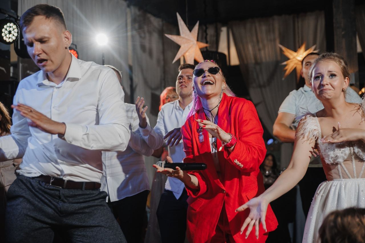 Ведущая Полякова. Подрядчики и друзья сети свадебных площадок House for wedding