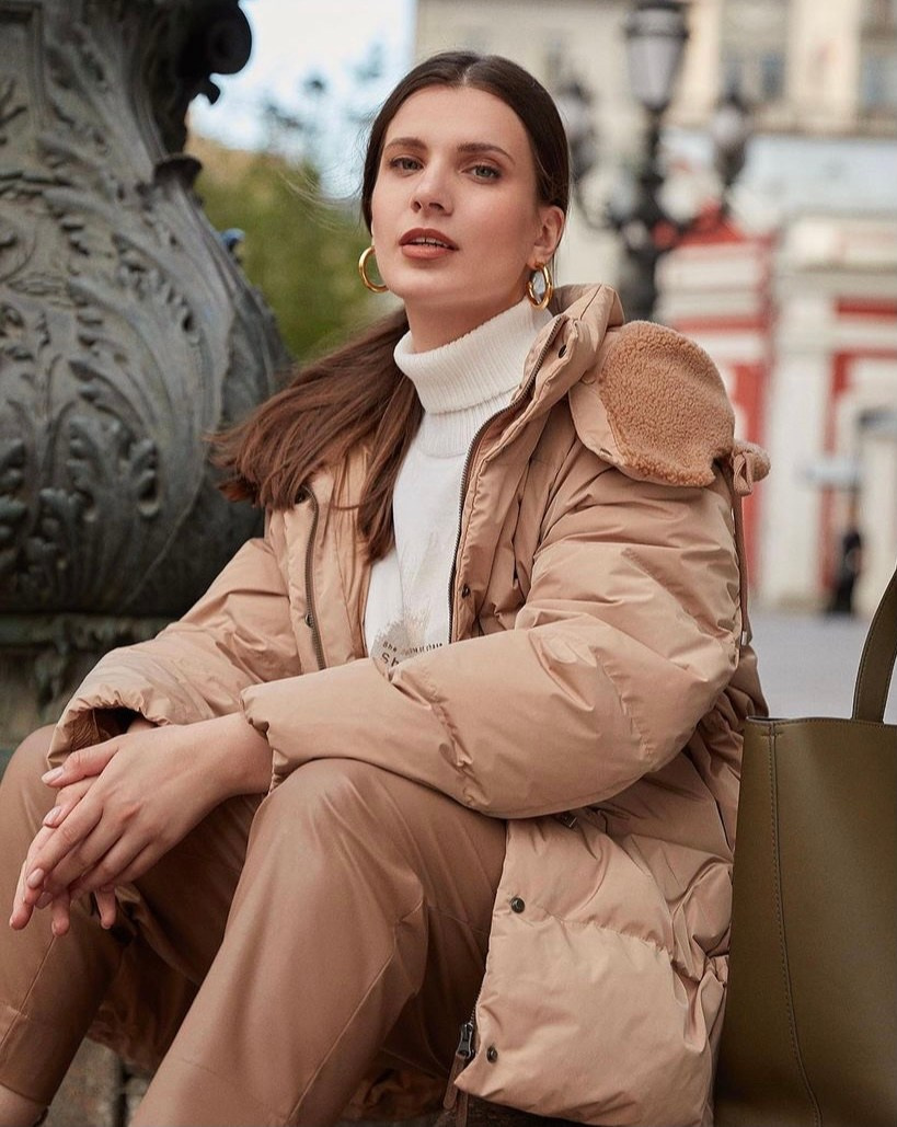 Модель Полина Новосибирск. Коммерческий фотограф для маркетплейсов Wildberries и Ozon в Новосибирске — фото и видео для брендов