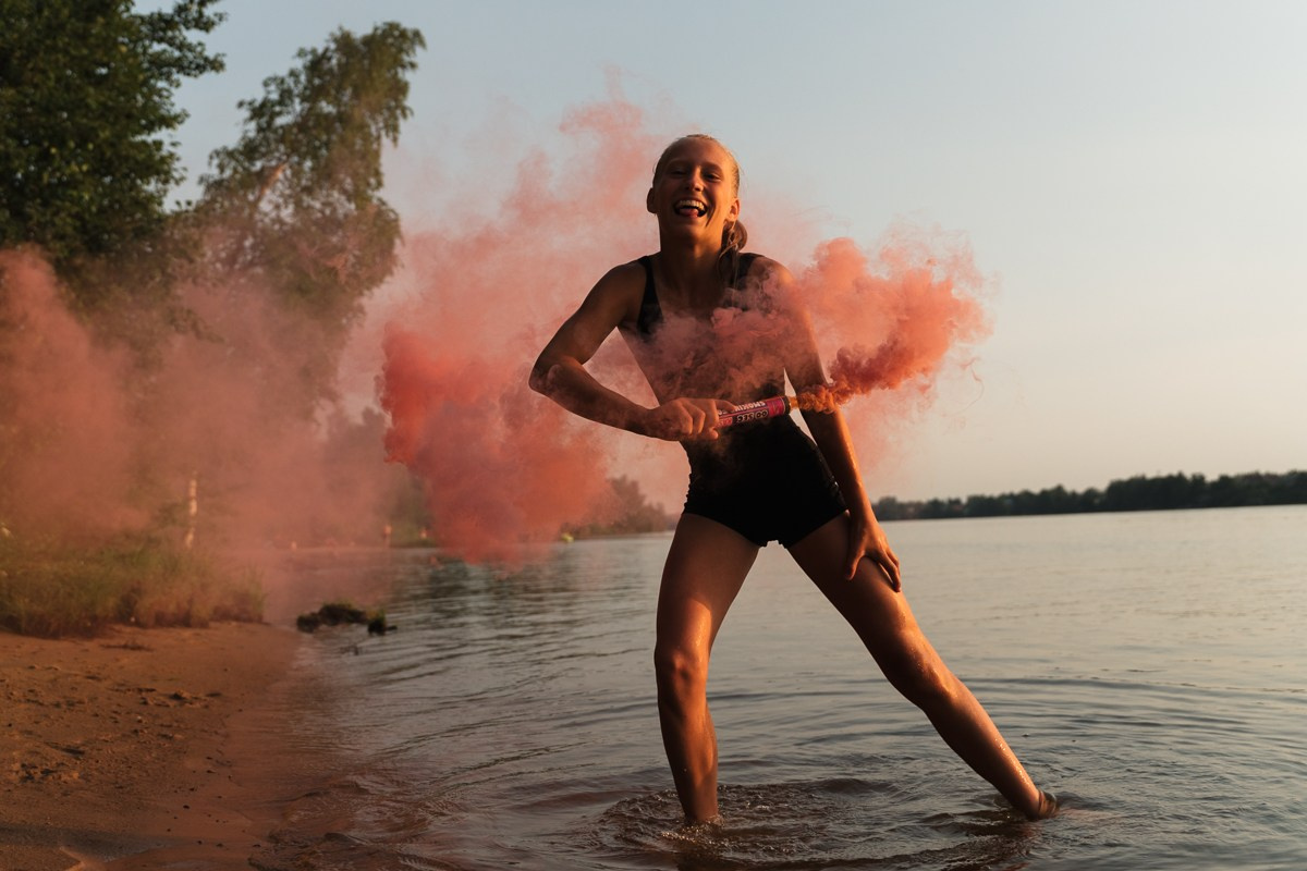 Фотопроект «Фаеры в лесу». Репортажный и семейный фотограф в Санкт-Петербурге Тарас Марченко