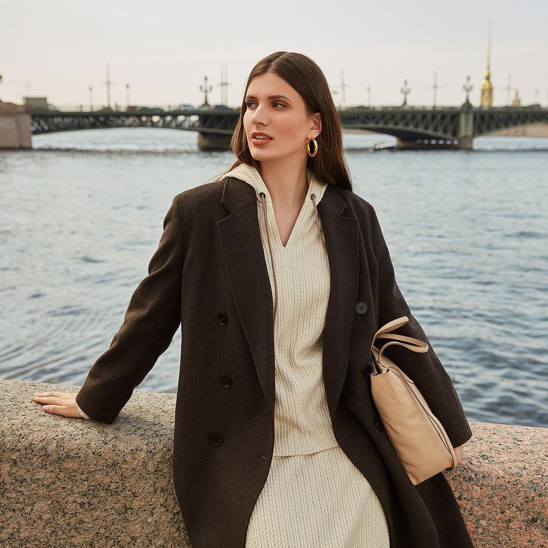 Модель Полина Новосибирск. Коммерческий фотограф для маркетплейсов Wildberries и Ozon в Новосибирске — фото и видео для брендов