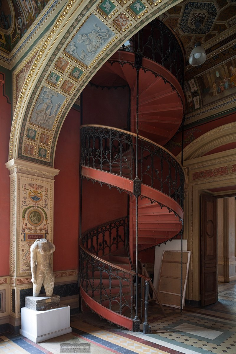 Локации в Питере под крышей