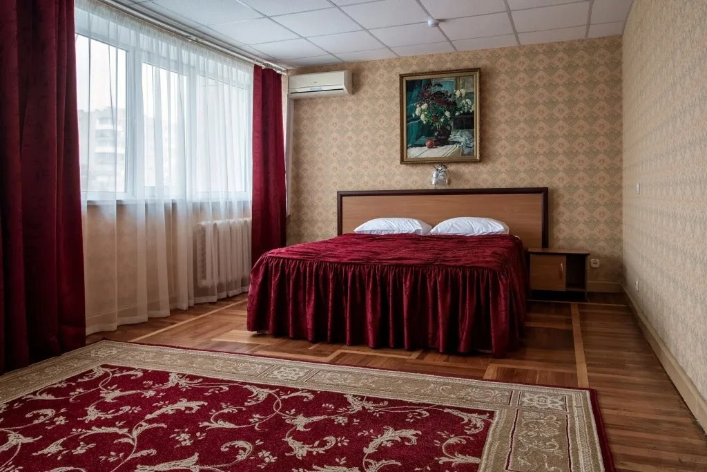 Лучшие отели в Новочеркасске для фотосъемки свадебных сборов