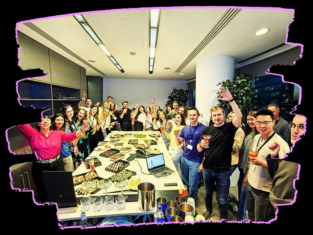 Ведущий + диджей + 1 из 8 моих услуг в подарок!