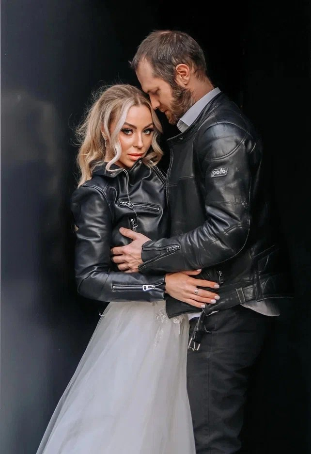 Свадебный фотограф Александра Мяскова