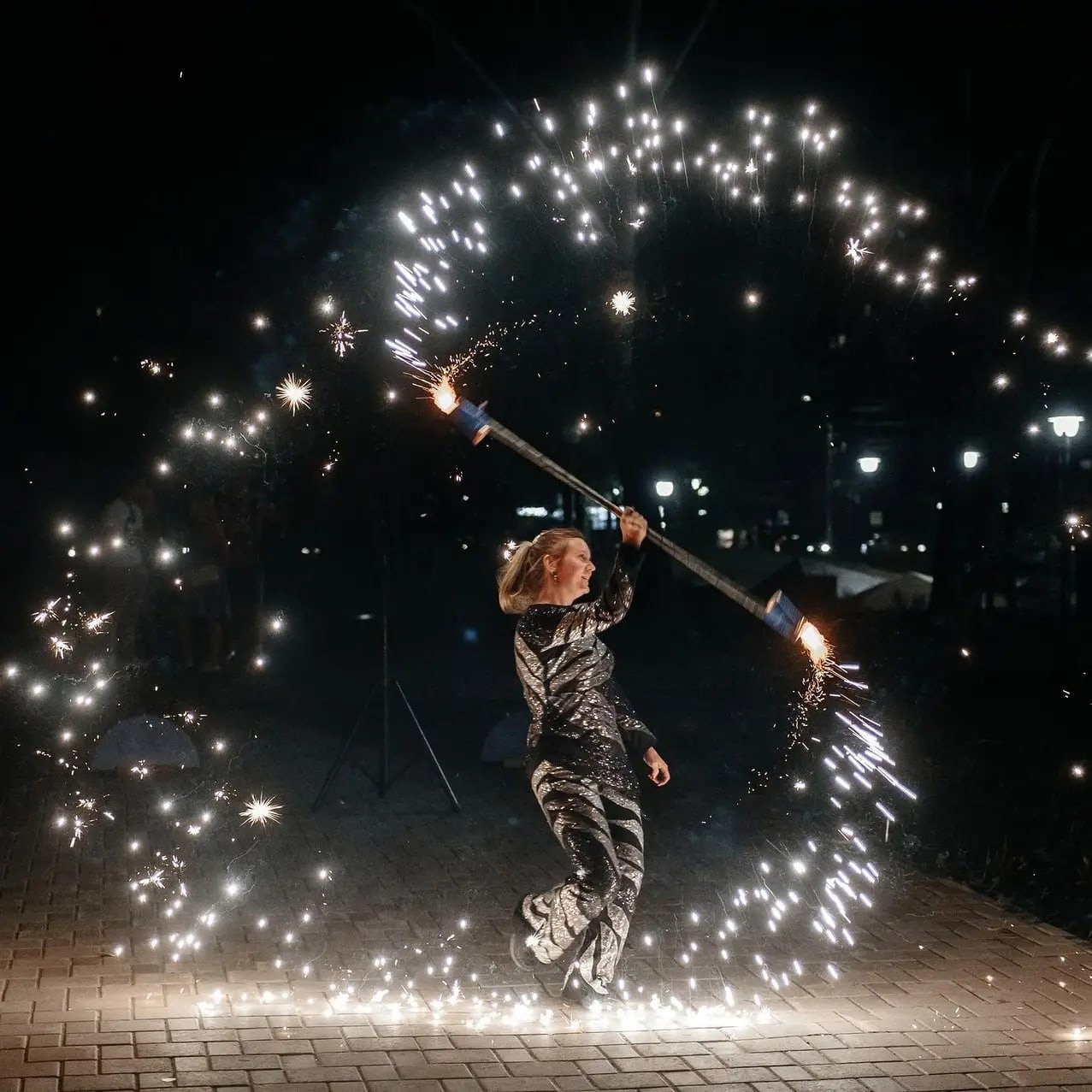 Свадебное «VIP» шоу 28 000 руб. Огненно-пиротехническое шоу, салюты, пиротехника на ваш праздник!