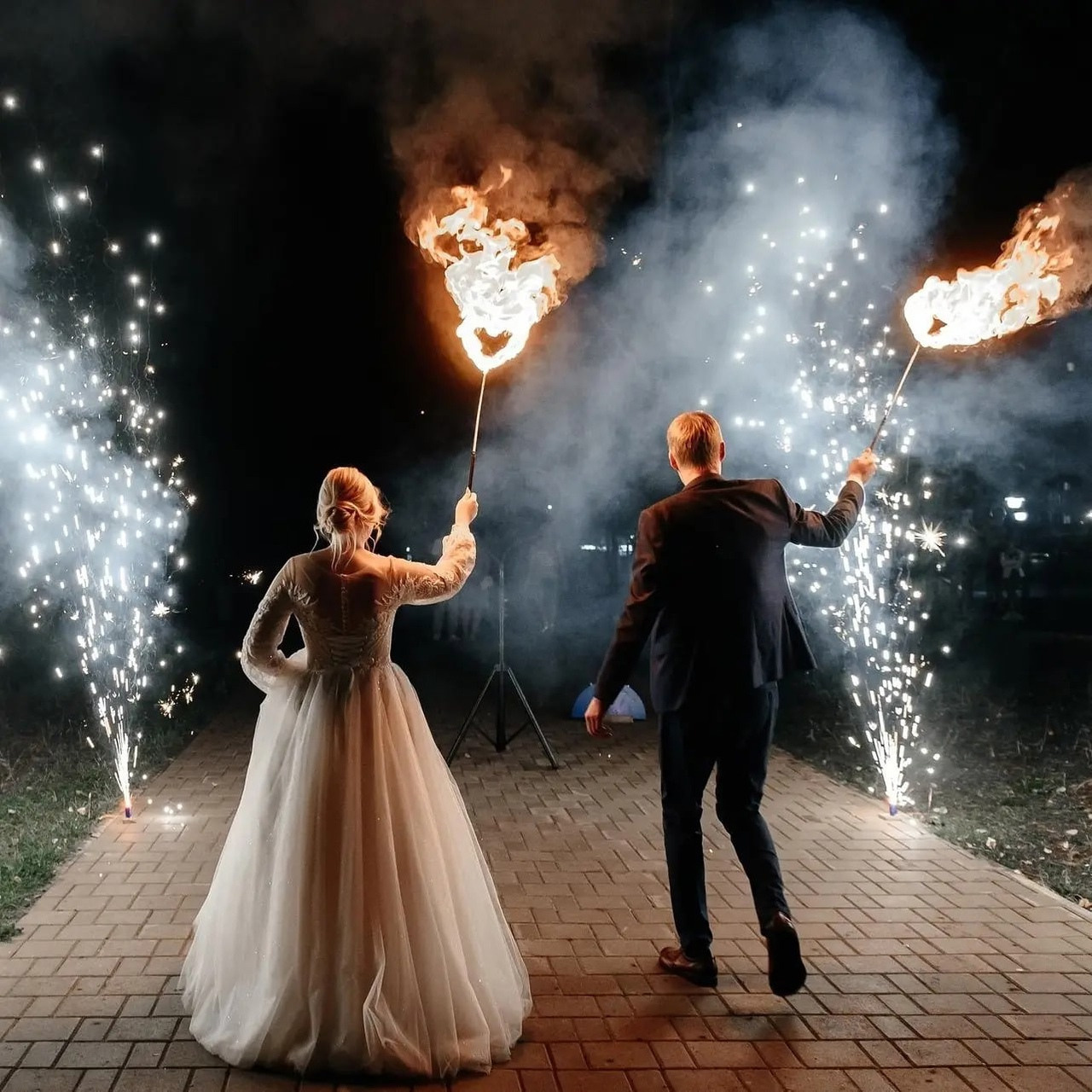 Свадебное «VIP» шоу 28 000 руб. Огненно-пиротехническое шоу, салюты, пиротехника на ваш праздник!