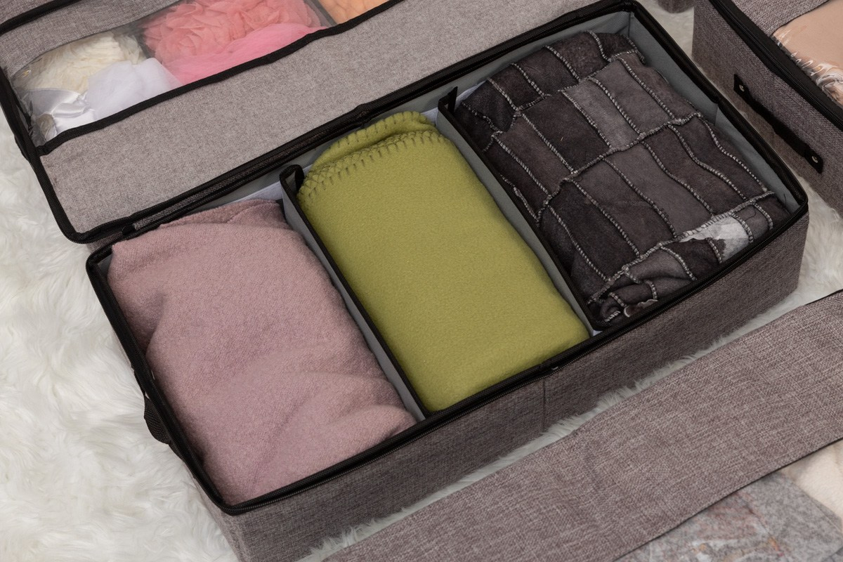 Реквизит для новорожденных и младенцев. Фотостудия Алматы. Семейная и детская фотостудия Family studio.Фотограф Алматы