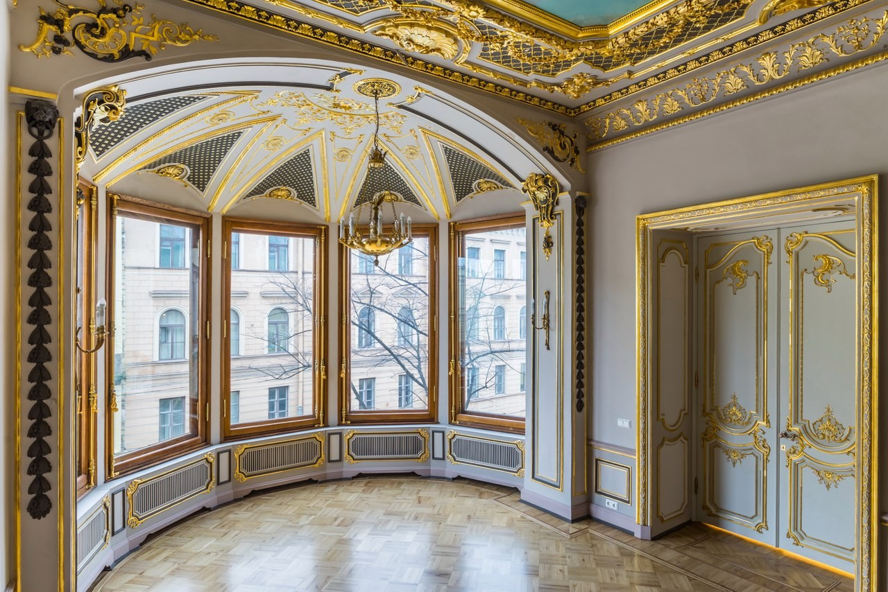 Локации в Питере под крышей