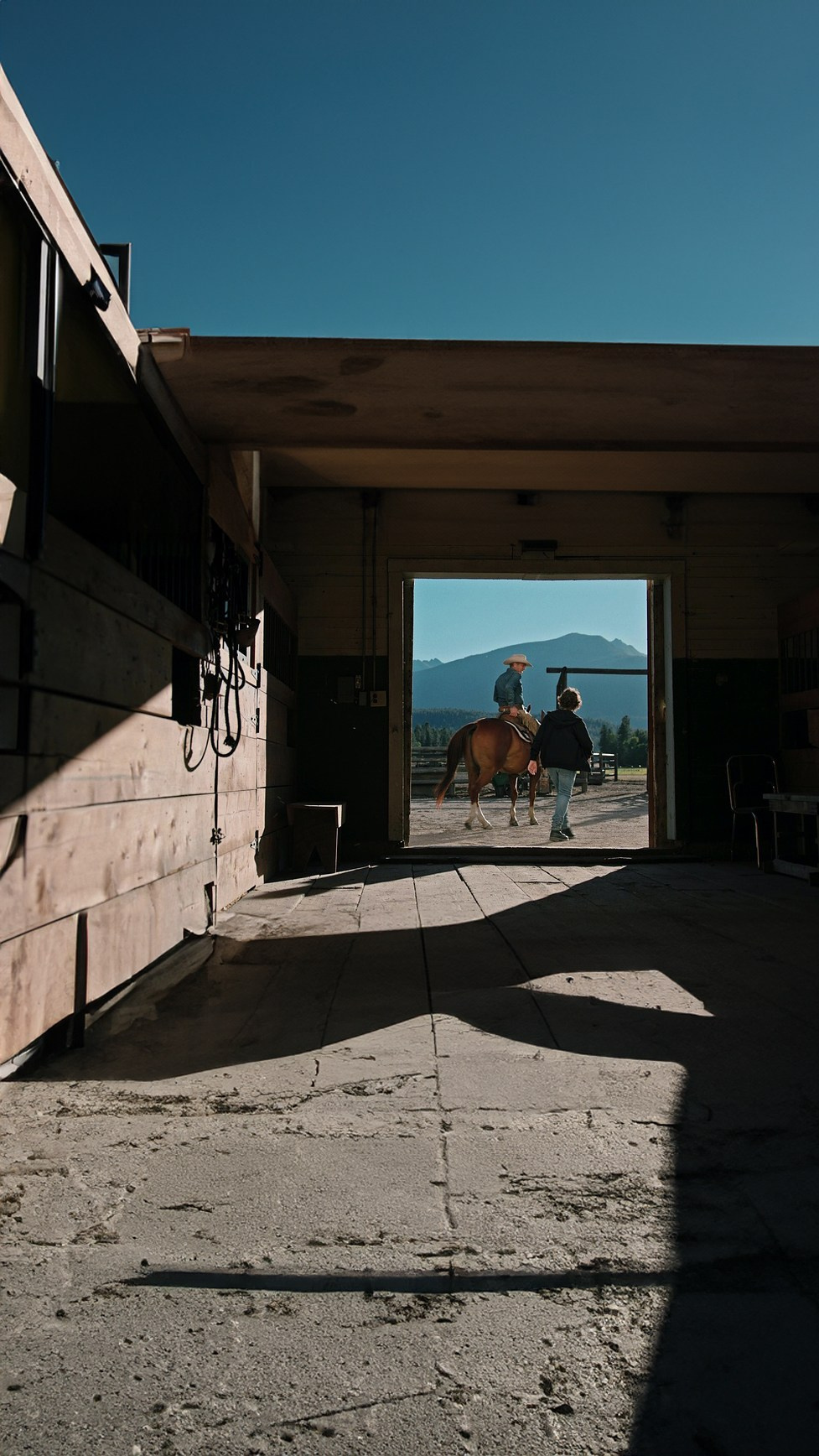 Frame Within to Frame / Кадр в кадре — Композиционный приём #1. TENZO | Creative Producer / Art Director