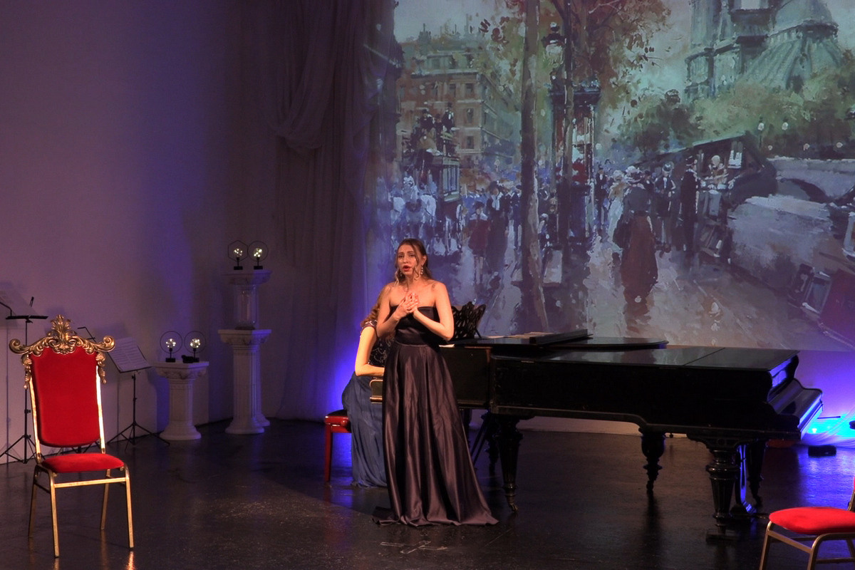 Юлия Старцева — сопрано. Дом Шрёдера