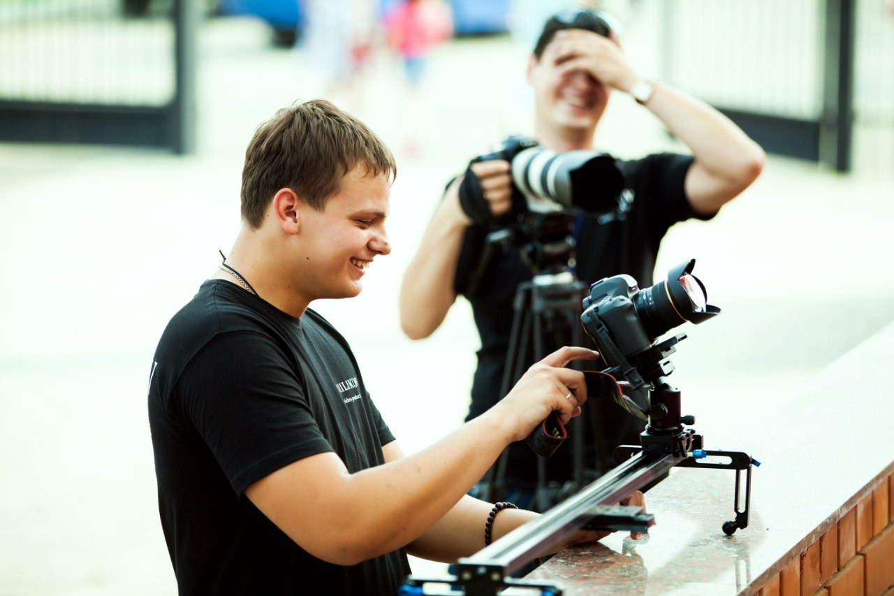 ВИДЕОГРАФ ЕВГЕНИЙ МИЛИКОВ