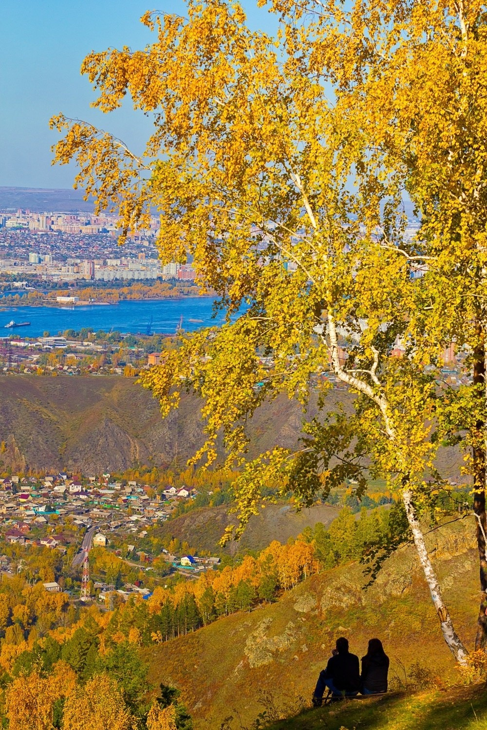 виды на Енисей фанпарк Бобровый лог парк флоры и фауны Роев ручей Торгашинский хребет скала Такмак вантовый мост куда сходить цены расписание заказать онлайн экскурсионное обслуживание трансфер на комфортабельном автобусе индивидуальный тур Красноярск экскурсии фото интересные места что посмотреть куда сходить что посетить достопримечательности Красноярска фототур фотосессия аренда кабриолета аренда микроавтобуса трансфер цена заказать экскурсию программа маршрут смотровые площадки видовые красивые места Национальный парк заповедник Столбы Дивногорск Красноярская ГЭС путешествие туристический маршрут место силы Часовня Параскевы Пятницы Коммунальный мост остров Татышев Бобровый лог Николаевская сопка набережная Енисея село Овсянка музей Астафьева Караульная гора Виноградовский мост гид экскурсовод индивидуальная экскурсия фотосъемка