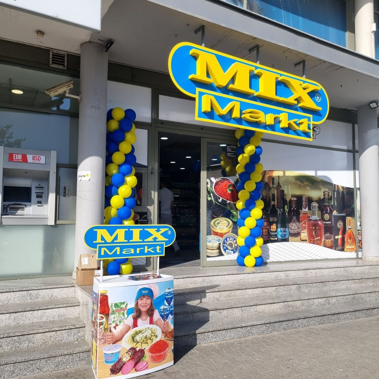 Baloni sa helijimom. Dekoracije balone. Dostava balone. Grad Novi Sad. Шары с гелием, фотозоны Нови Сад Белград. Balone i dekoracije od balona Novi Sad Beograd