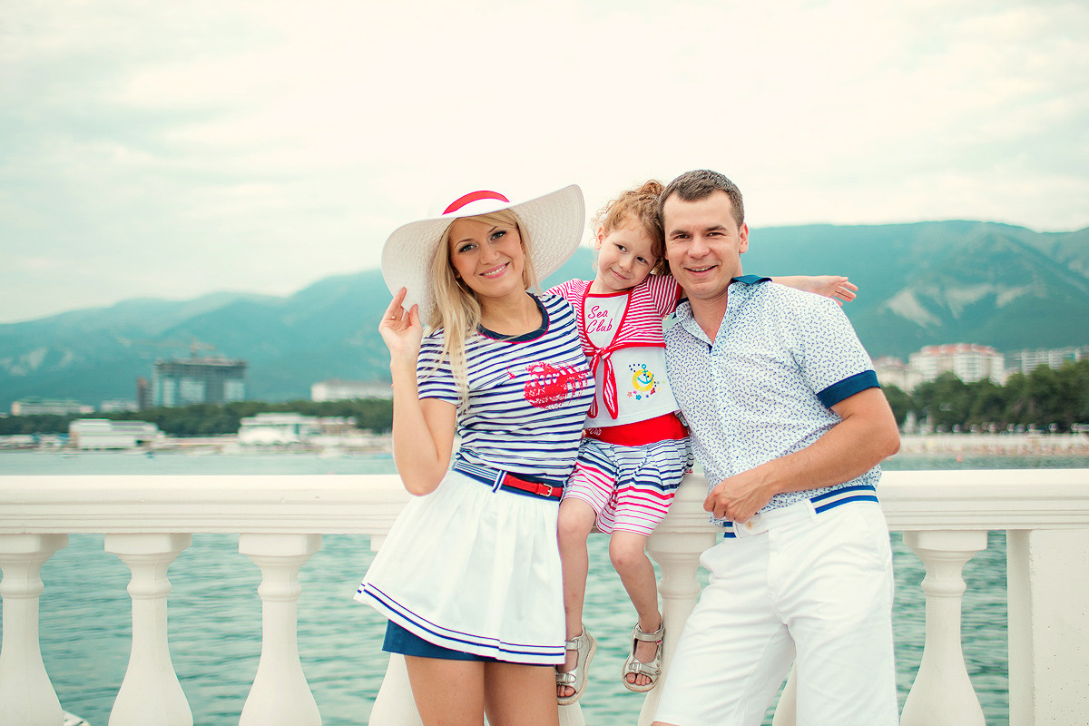 Семейная фотосессия на море