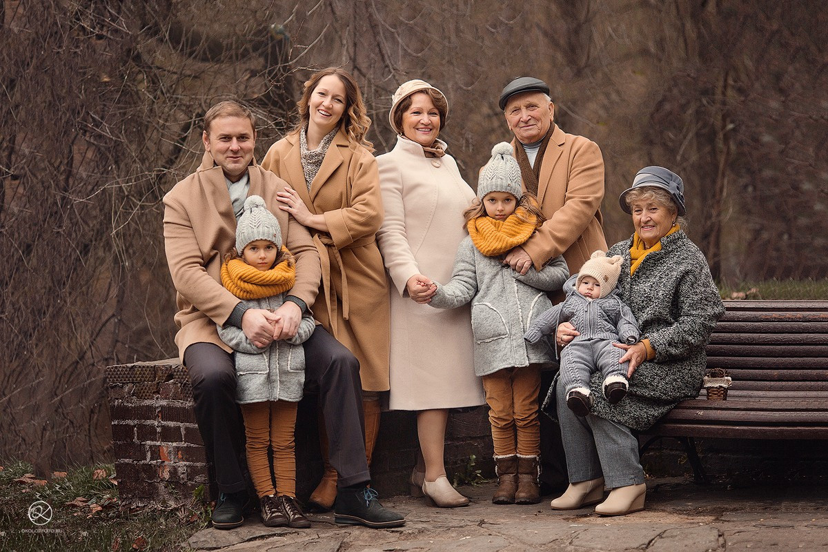 Фотосессия семьи с бабушкой и дедушкой, семейная фотосессия
