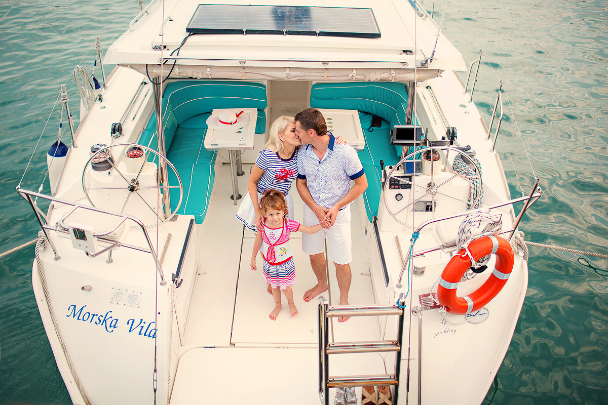 Семейная фотосессия на море